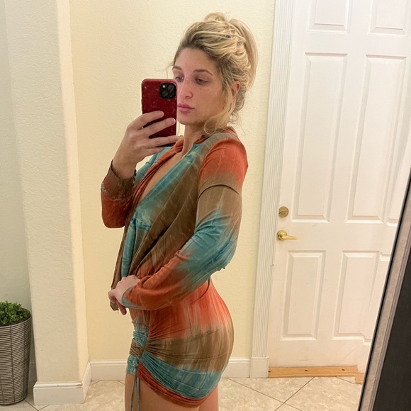 FASHIONNOVA DROP LOW DRESS WITH FLATTERING LOWER HALF (side strings as pictured) - Picture 7 of 7